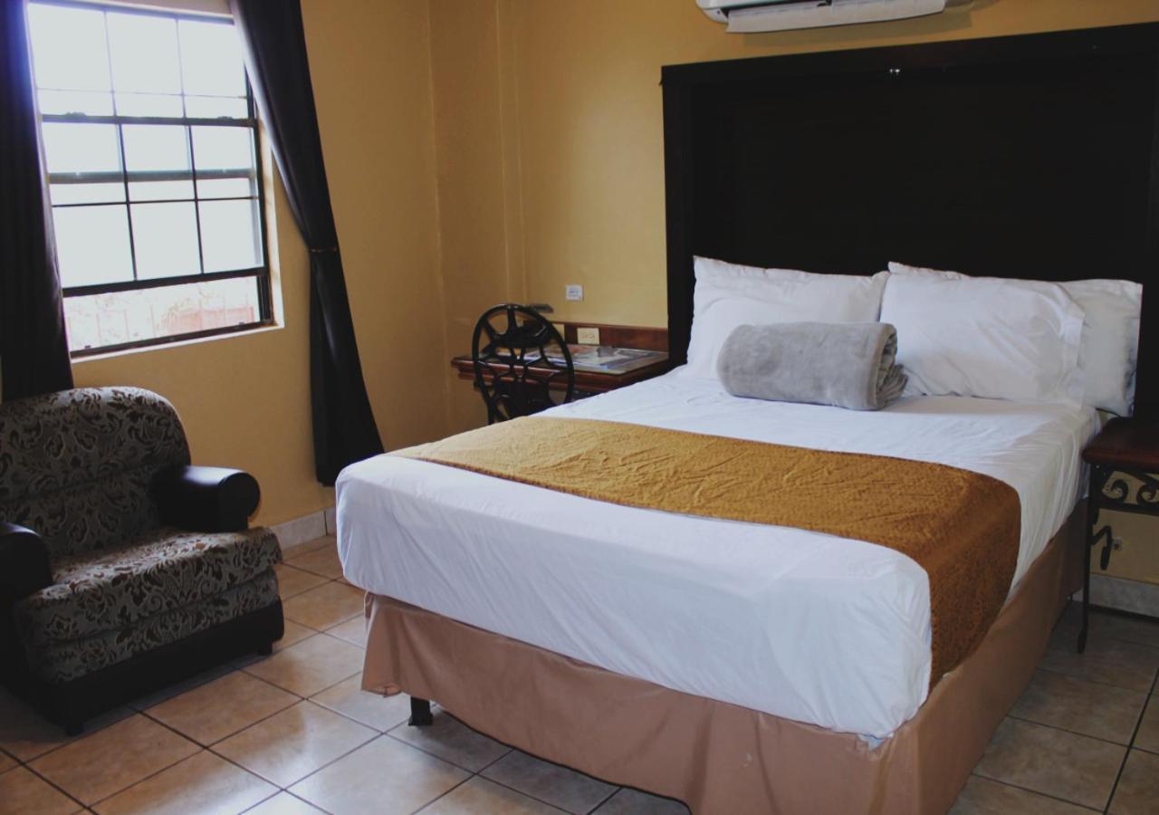 Hotel Hacienda Del Viejo มาตาโมรอส ภายนอก รูปภาพ