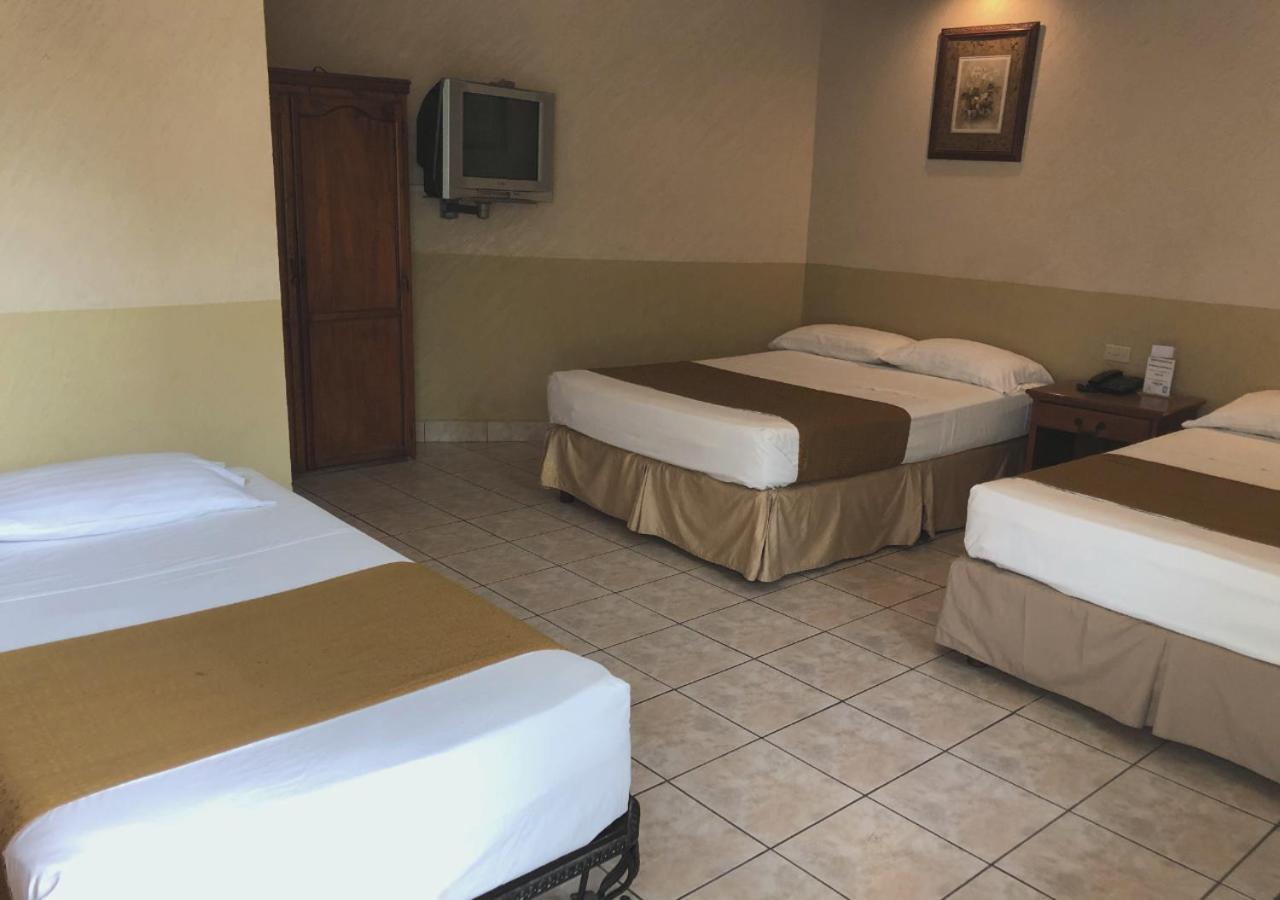 Hotel Hacienda Del Viejo มาตาโมรอส ภายนอก รูปภาพ