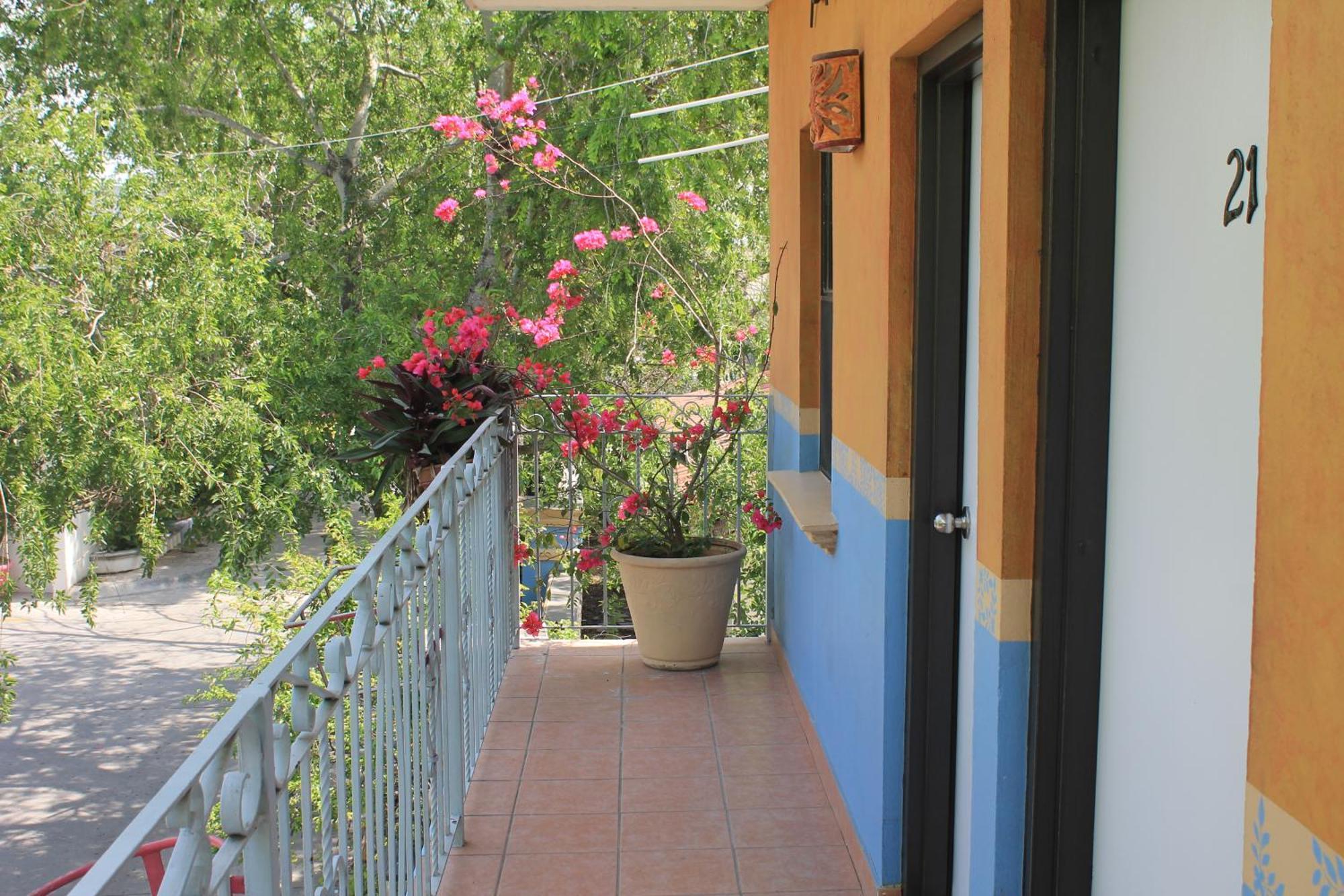Hotel Hacienda Del Viejo มาตาโมรอส ภายนอก รูปภาพ